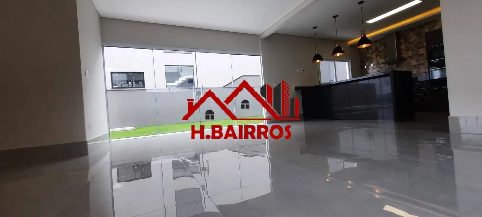 Imagem Casa com 04 Dormitórios à Venda - Jaguary - São Jos?(C) dos Campos