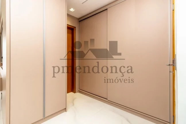 Imagem Apartamento com Design Contemporâneo no Alto da Lapa, 3 suítes e 3 vagas.