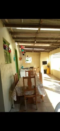Imagem Casa 3 dormtórios com 3 Camas de Casal