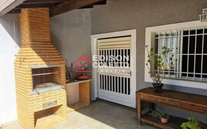 Imagem Pronto para Morar - Casa a venda com Espaço Gourmet e Piscina no Glebas Califórnia!
