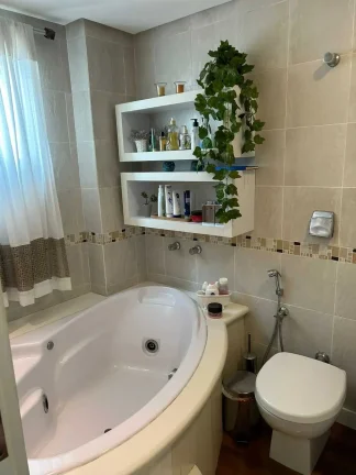 Imagem Cobertura duplex com 3 suítes e 3 vagas de garagem no centro de Itajaí
