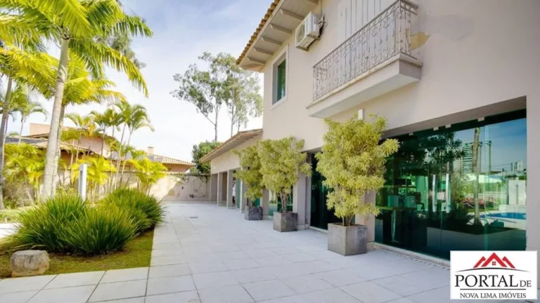 Imagem Casa maravilhosa a venda no Belvedere em Belo Horizonte, construída em área equivalente a 2 lotes, área de lazer com piscina aquecida