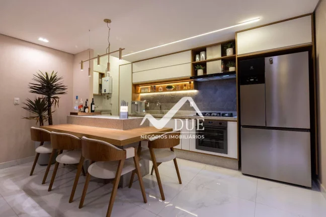Imagem Casa com 3 dormitórios à venda, 170 m² por R$ 2.500.000,00 - Embaré - Santos/SP