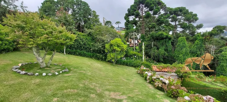 Imagem Linda casa com vista permanente no Alto do Capivari com 380m².