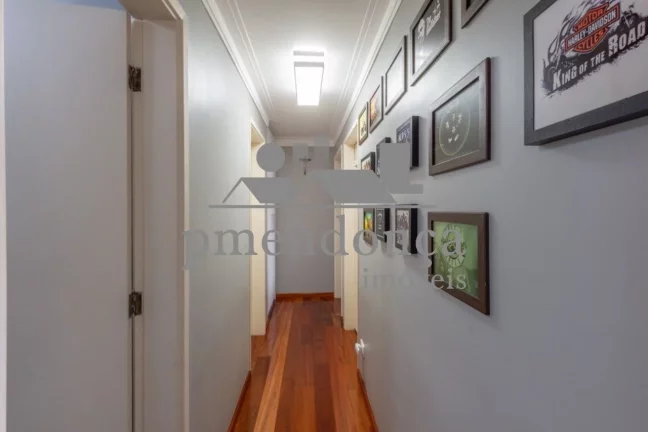 Imagem Apartamento reformado a venda em Pinheiros com 3 quartos e 2 vagas, 105m².