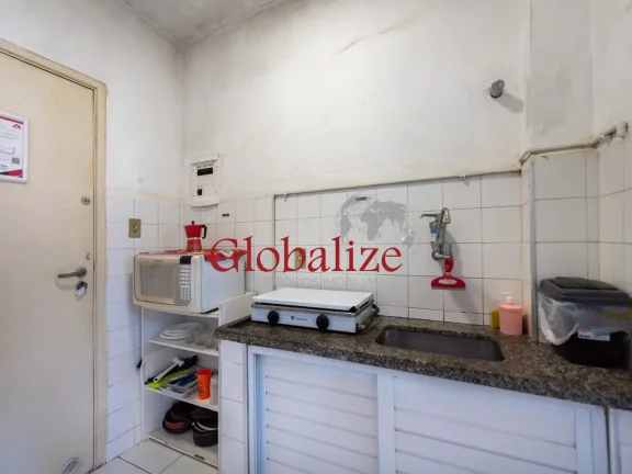 Imagem Apartamento mobiliado, frente mar para locação em Santos por $ 2.200,00 Pacote.