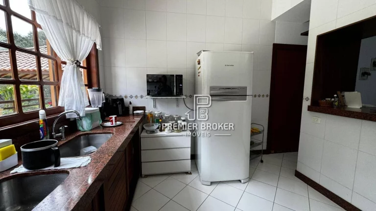 Imagem Casa com 5 dormitórios à venda, 450 m² por R$ 1.979.000,00 - Albuquerque - Teresópolis/RJ