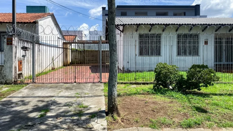 Imagem Terreno de esquina com 660 m² á venda por R$ 1.500.000 - Jardim das Américas - Curitiba/PR