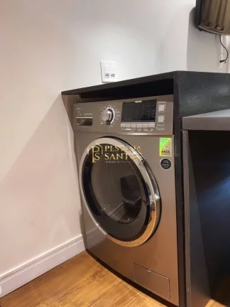 Imagem Apartamento Reformado por Arquiteto – Andar Alto com Vista Livre no Bourbon