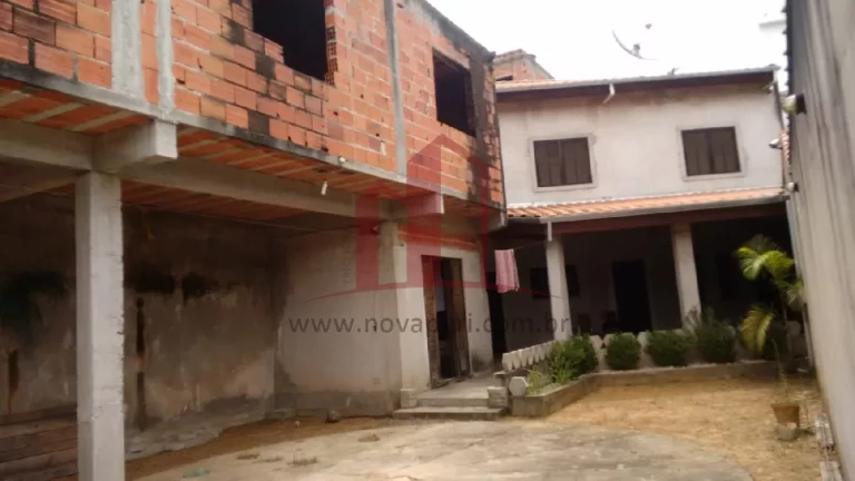 Imagem Casa à venda em Franco da Rocha-SP, Jardim Luiza: 2 quartos, 1 sala, 2 banheiros, 4 vagas de garagem, 120m² de área.