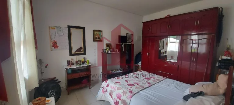 Imagem Casa Comercial à Venda em Franco da Rocha - Jardim Luiza: 1 Quarto, 1 Sala, 5 Vagas de Garagem e 180m² de Área.