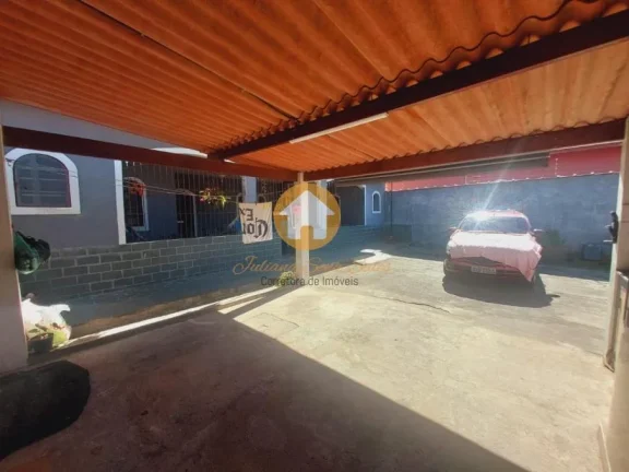 Imagem Casa à Venda  3 Suítes e até 10 vagas em Caraguatatuba- Sp