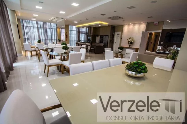 Imagem Apartamento Quadra Mar para Venda em Balneário Camboriú / SC no bairro Centro