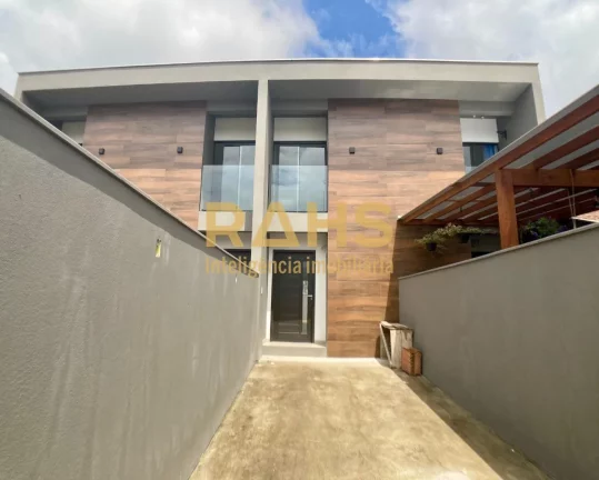 Imagem Excelente Sobrado Geminado com 2 Suítes no Bairro Vila Nova em Joinville/SC. O imóvel possui 76,18...