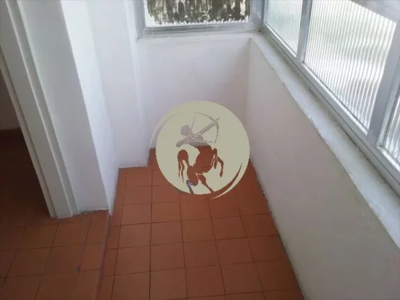 Imagem DIVIDIDO DEU UM BOM QUARTO E SALA COM SACADA