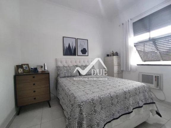 Imagem Casa com 3 dormitórios à venda, 126 m², 3 vagas, quintal,churrasqueira, por R$ 800.000 - Vila Belmiro - Santos/SP