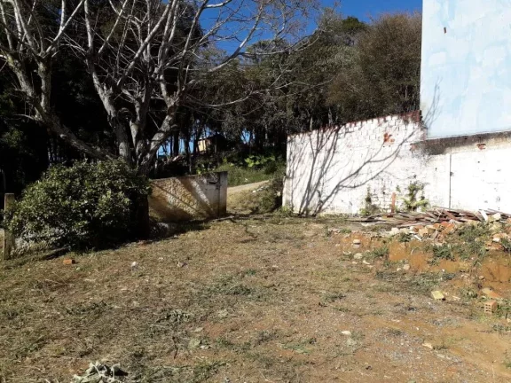 Terreno com 386,9 m² no Jardim Boa Vista em Campo Magro - R$220 mil