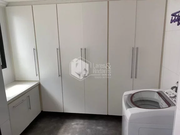 Imagem APARTAMENTO À VENDA, COM 105 M² COM 3 DORMITÓRIOS (1SUITE E SACADA) , 2 VAGAS DEMARCADAS, DEPOSITO E LAZER COMPLETO - VILA REGENTE FEIJÓ/SP.