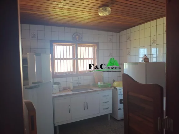 Imagem Chácara para Venda em Limeira, Bairro dos Pires, 3 dormitórios, 1 suíte, 3 banheiros, 1 vaga