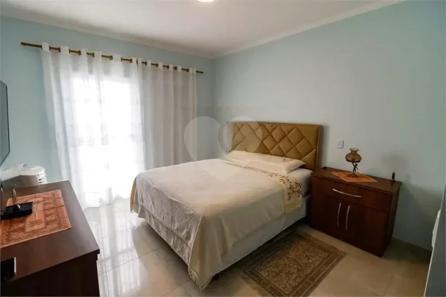 Imagem Sobrado à venda com 4 quartos, sendo 1 suíte, em Vila Sônia, São Paulo - SP