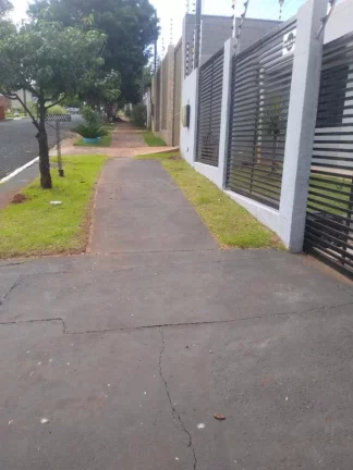 Imagem Casa para Venda em Maringá / PR no bairro Jardim Oriental