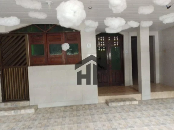 Imagem Casa de 2 andares, com 5 quartos sendo 2 suítes e área para eventos, localizada em Artur Lundgren I, Paulista - PE. À Venda.