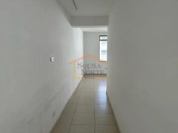 Imagem Sala comercial com 88 m², 2 banheiros e duas entradas independentes. Atualmente subdividida em duas...