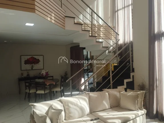 Imagem Com um projeto que une elegância e funcionalidade, esta residência oferece 240m² de área constru...