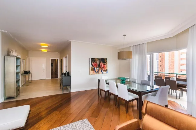 Imagem APARTAMENTO BEM LOCALIZADO COM 4 SUÍTES E 6 VAGAS DE GARAGEM NA REGIÃO DO MORUMBI
