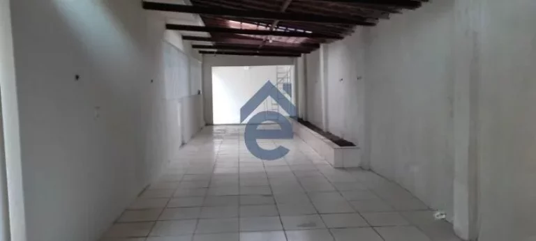 Imagem Casa à venda na Gruta de Lourdes,8/4, sendo 3 suítes, piscina, 450m², excelente