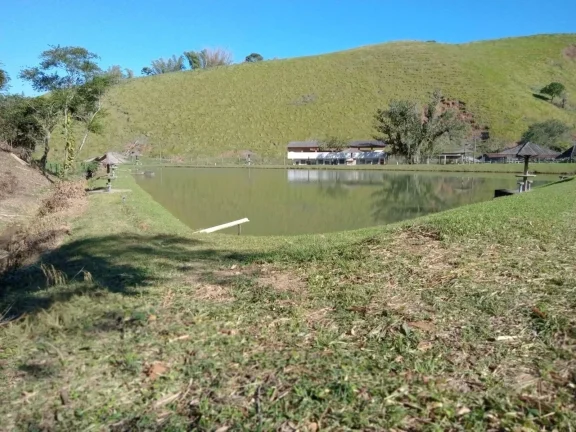 Imagem VENDO FAZENDA EM CASiMIRO DE ABREU, COM NASCENTE,CACHOEIRA,LAGO PARA PEIXE