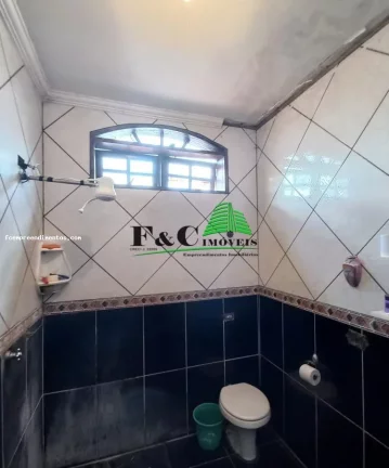 Imagem Sobrado para Venda em Limeira, Parque Hippolyto, 3 dormitórios, 2 suítes, 2 banheiros, 2 vagas