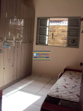 Imagem CASA bairro HEITOR RIGON R$ 260.000 - 3 QUARTOS, 3 VAGAS - 207 m de terreno - RIBEIRÃO PRETO