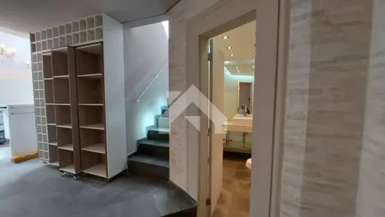 Imagem Casa de Condomínio em Alphaville - Santana de Parnaíba