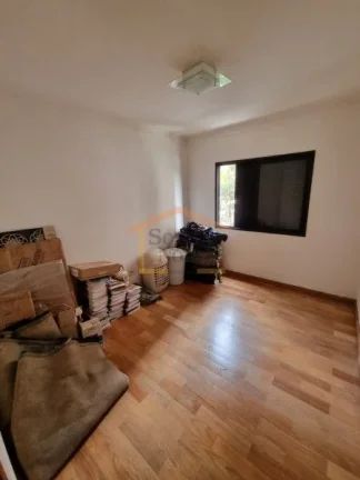 Imagem Apartamento espaçoso, 171m², 4 dormitórios, sendo 4 suítes (uma transformada em closet, reversí...