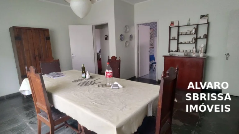Imagem Casa com 2 Suítes, Piscina e Salão Comercial no coração de Itu/SP