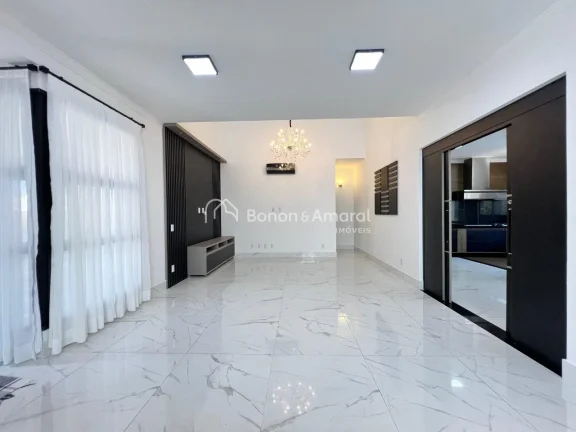 Imagem Lindo Sobrado com Espaço Gourmet e Piscina em Condomínio de Alto Padrão!

Apresentamos este marav...