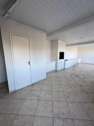 Imagem Casa com 3 dormitórios sendo 1 suíte e 2 vagas - Guanabara | Joinville/SC