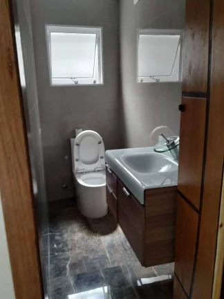 Imagem Sobrado com 3 dormitórios à venda, 238 m² por R$ 550.000,00 - Jardim Marek - Santo André/SP