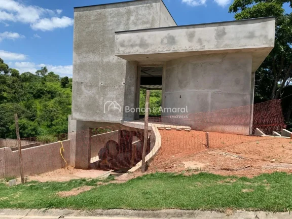 Imagem Sobrado em fase de construção, será entregue no estado em que se encontra. O terreno possui 300 m...
