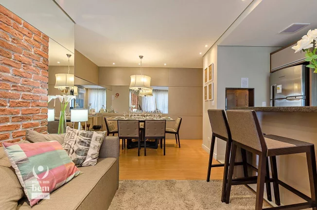 Imagem Apartamento com 3 quartos sendo 1 suíte, com piso laminado, churrasqueira e 2 vagas de garagem à venda por R$ 892.100 - Santo Inácio - Curitiba/PR
