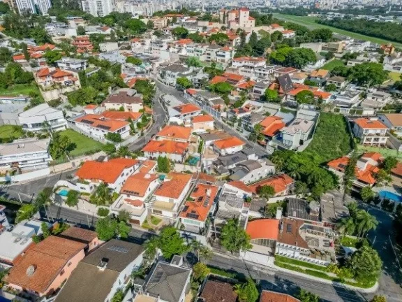 Imagem Terreno à venda no Jardim São Bento, Zona Norte de São Paulo, 500m² em aclive. Localizado em rua...