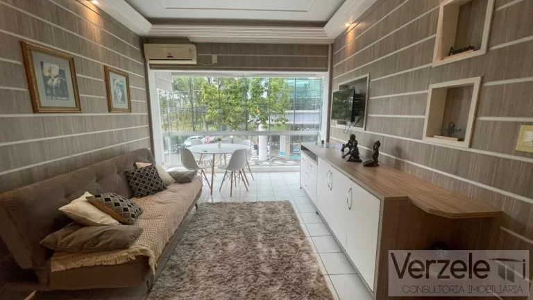 Imagem Apartamento Quadra Mar para Venda em Balneário Camboriú / SC no bairro Centro