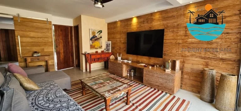 Imagem Casas a Venda em Juquehy - Canto direito, 50 metros da praia, com 4 dorm. sendo 2 suítes, piscina privativa, churra, 136M2 | Juquehy Imobiliária