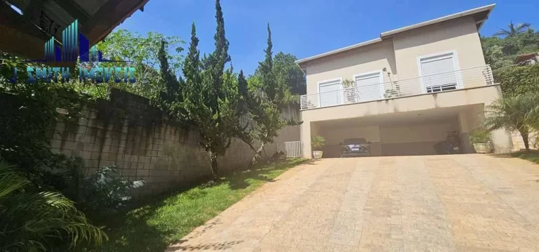 Imagem Casa IMPECÁVEL na Granja Viana - 3 suítes, contemporânea e integrada