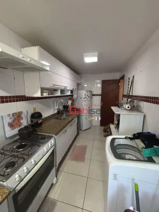 Imagem Apartamento com 2 dormitórios à venda, 73 m² por R$ 325.000,00 - Estação - São Pedro da Aldeia/RJ