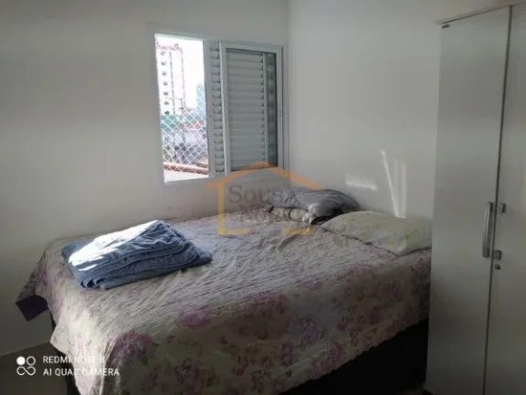 Imagem Apartamento compacto e funcional com 1 dormitório, banheiro com box, cozinha americana integrada à...