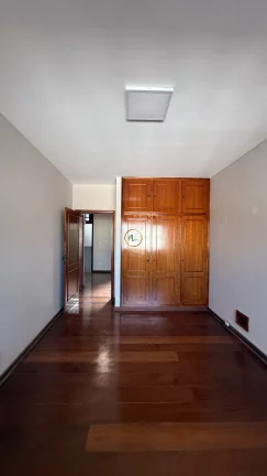 Imagem EXCELENTE IMÓVEL COMERCIAL DISPONIVEL PARA LOCAÇÃO EM ÁREA NOBRE DE FRANCA PRÓXIMO A AVENIDA ANTONIO BARBOZA FILHO NO BAIRRO REGINA HELENA