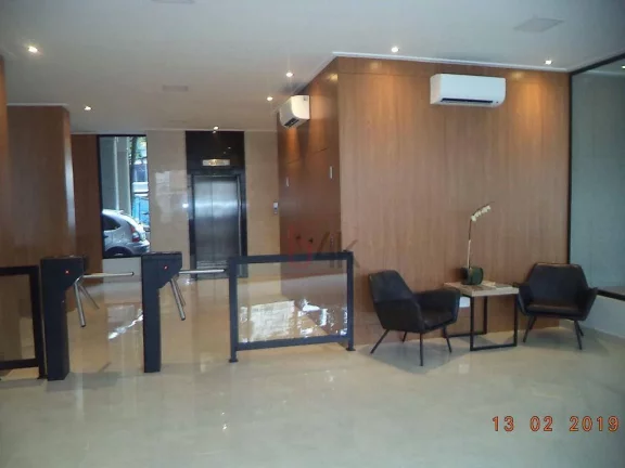 Imagem Sala Comercial de 212m² com 3 Vagas para Alugar na Berrini
