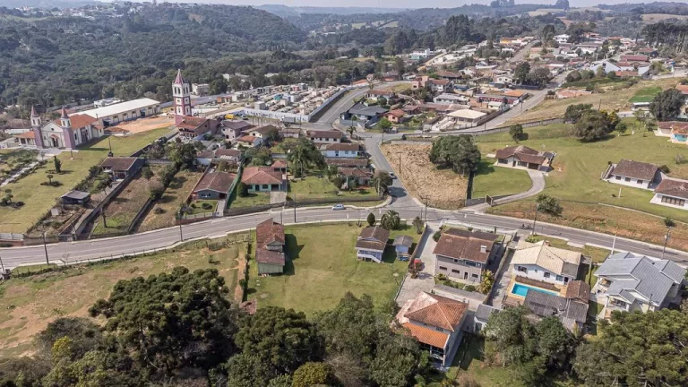 Imagem Terreno com 1.727m2 no Ferraria